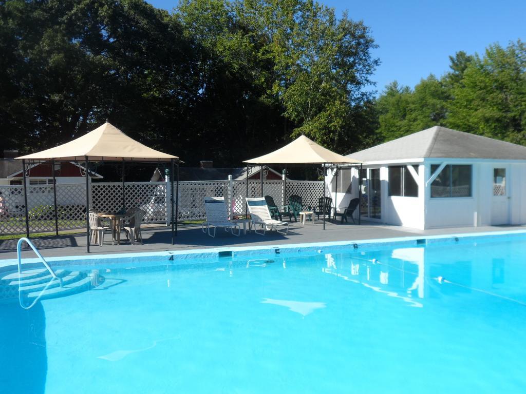 White Oak Motel & Cottages Holderness Extérieur photo
