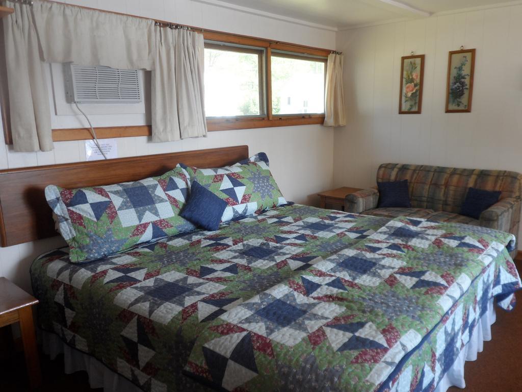 White Oak Motel & Cottages Holderness Chambre photo